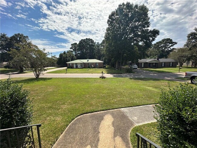 Building Photo - 6750 Browder Dr