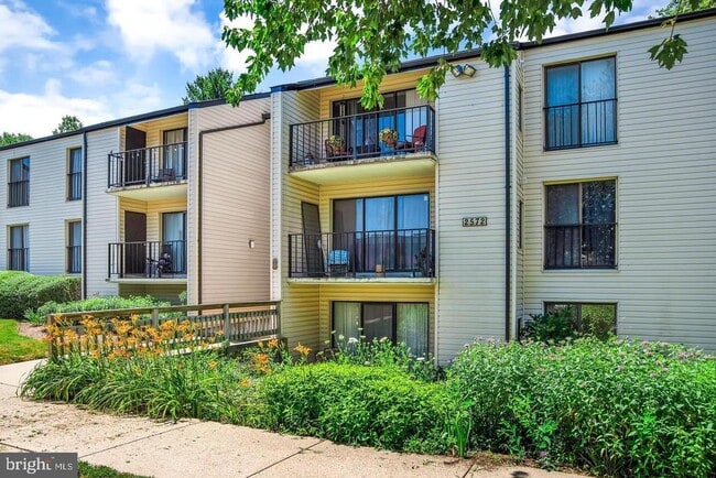 Building Photo - 2572 Riva Rd