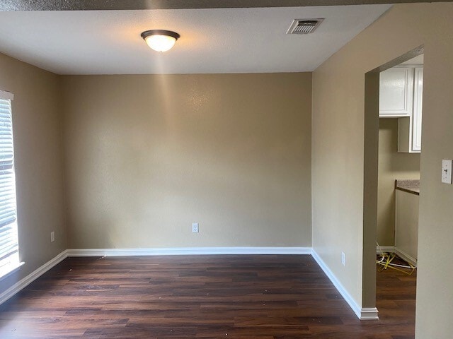 Building Photo - 5906 Drenner Park Ln