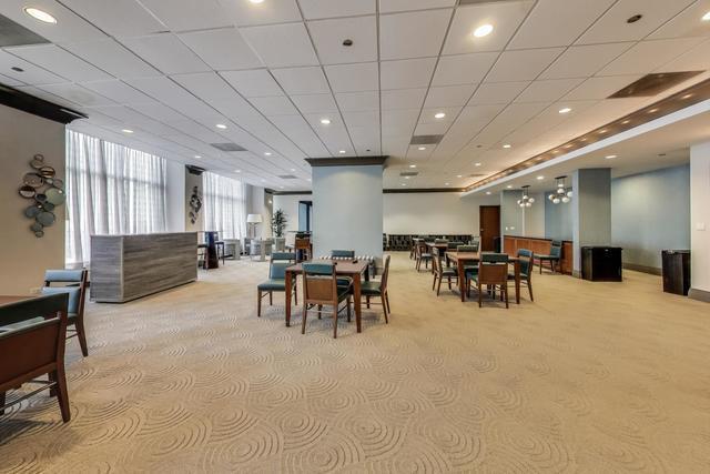 Building Photo - 420 E Waterside Dr