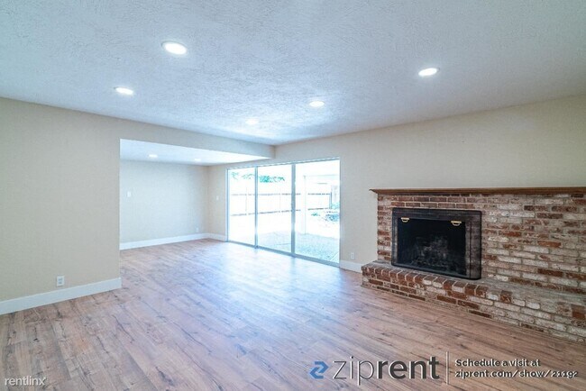 Building Photo - 4 br, 2 bath House - 5200 Elbert Way, Sacr...