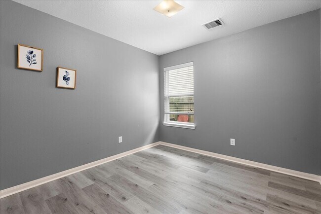 Building Photo - 5727 Treasure Cove Rd