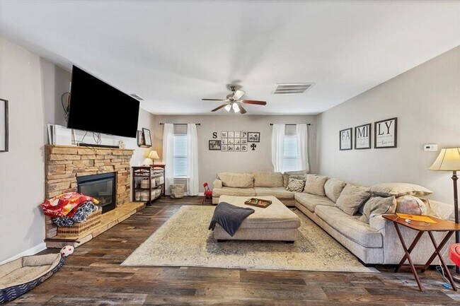 Building Photo - 5160 Bucknell Trace