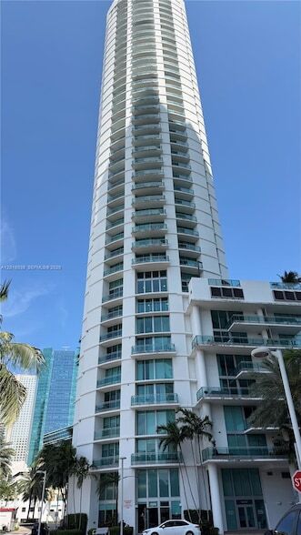 Building Photo - 350 S Miami Ave