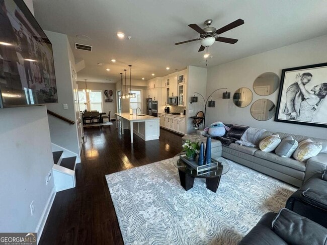 Building Photo - 1508 Slopeside Loop SE