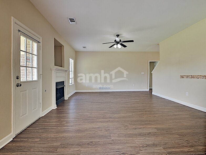 Building Photo - 6329 Asbury Pl