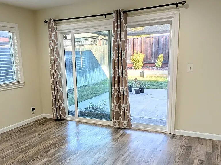 Access from Kitchen to backyard - 130 Avenida Espana