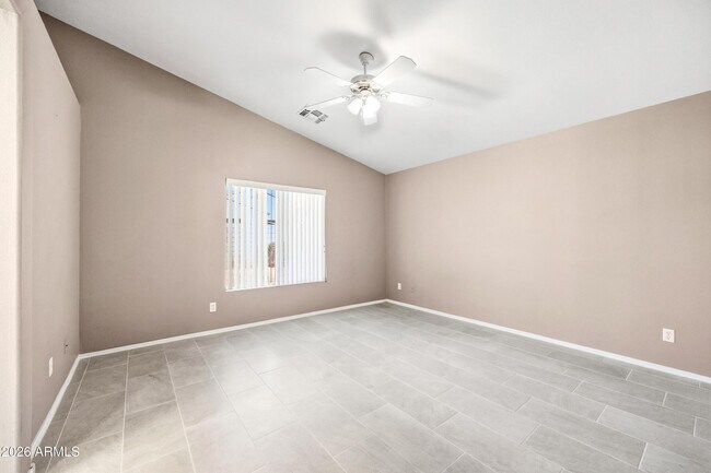 Building Photo - 858 E Monterey St