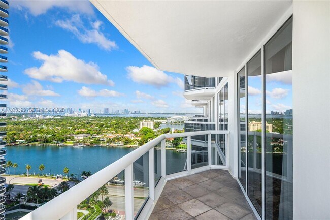 Building Photo - 4779 Collins Ave