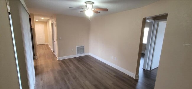 Building Photo - 450 Cart Ct