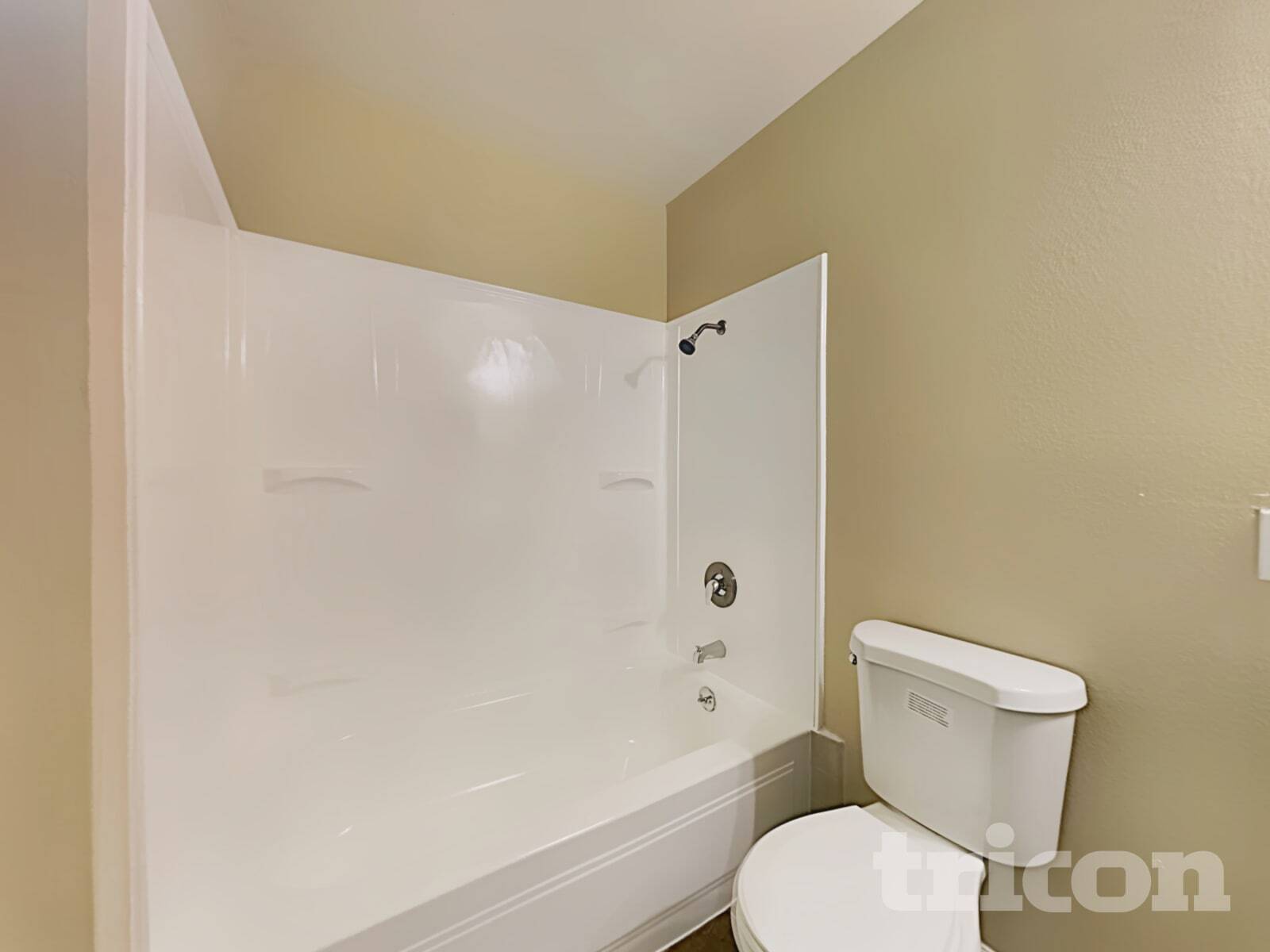 Building Photo - 6258 W Wolf St