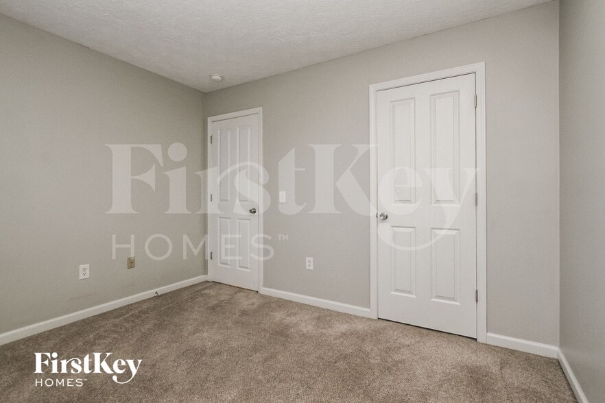 Building Photo - 88 Bradford Ct