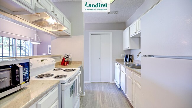 Building Photo - 2950 Mustang Dr