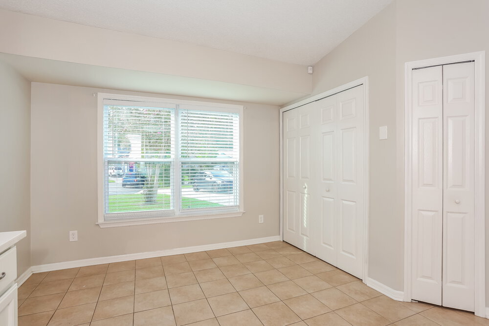 Building Photo - 8256 Teaticket Dr