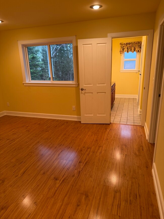 Building Photo - 184 Capitol Ridge Rd