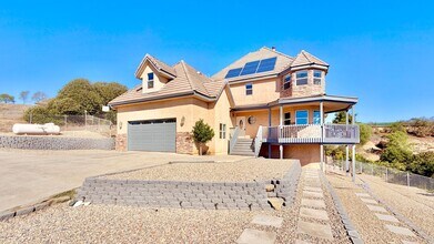 Building Photo - Spacious Two-Story Country Home with Amazing Views Looking out, and Privately Fenced and Gated Ya...