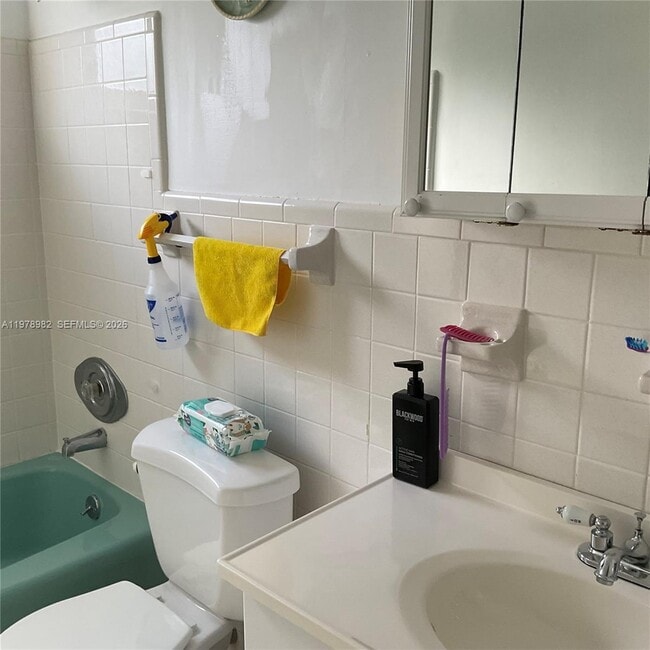 Building Photo - 9469 SW 53rd St