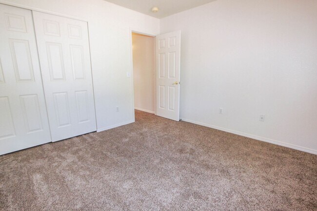 Building Photo - 3584 N Etheridge Dr