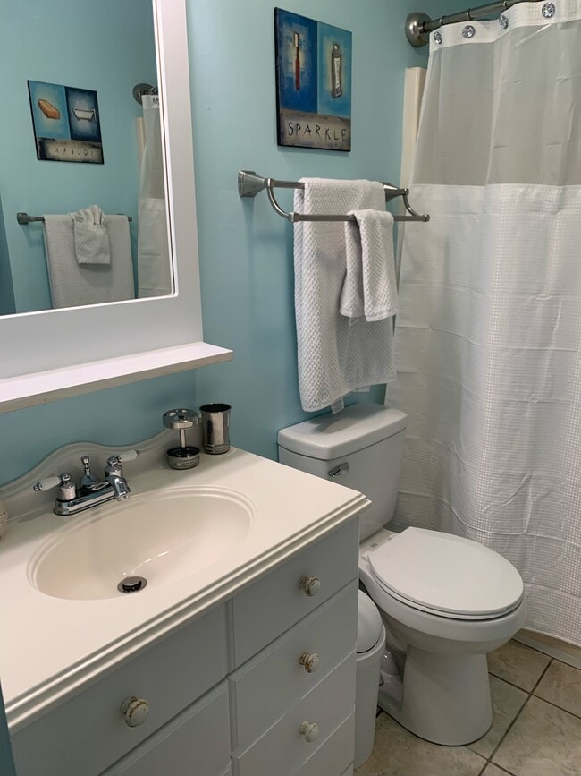 Bathroom - 649 Tupelo Ln