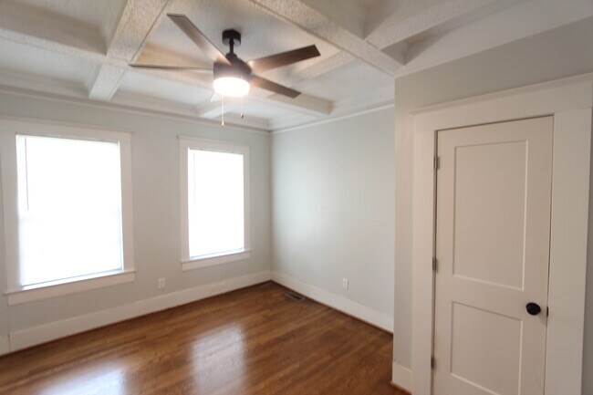 Building Photo - 4753 2nd Ave N