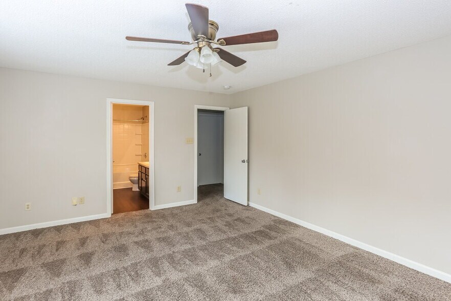 Building Photo - 4030 Kellybrook Dr