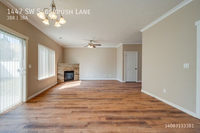 Building Photo - 1447 SW Sagebrush Ln