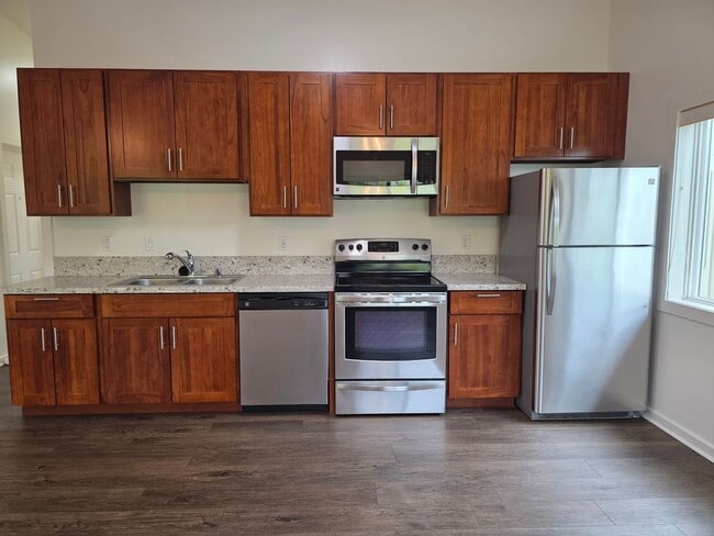 Primary Photo - AVAILABLE NOW! Spacious 2-Bed, 2-Bath Dupl...