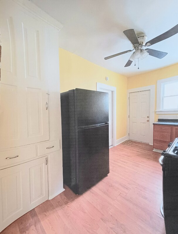 Building Photo - 609 Rumely St