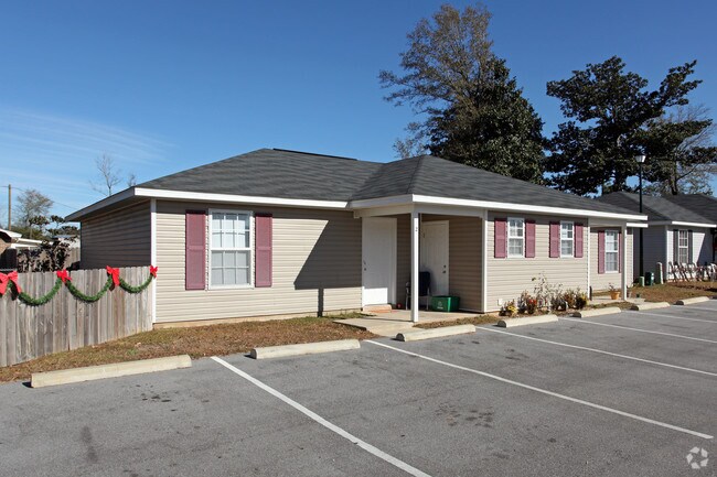Alcove Apartments - 10150 cove Ave