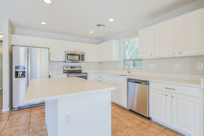 Building Photo - 3834 E Rose Quartz Ln