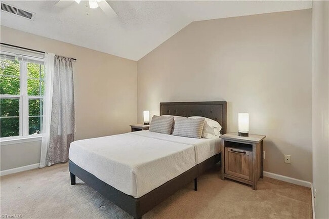 Building Photo - Build Equity While Leasing - Lease to Own
