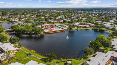 Building Photo - 811 Salem Ln