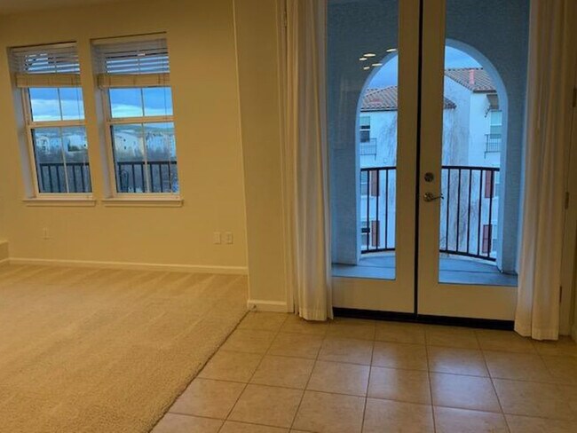 Building Photo - 3360 Maguire Way