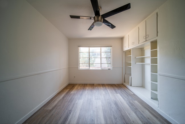 Building Photo - 5172 Brockbank Pl