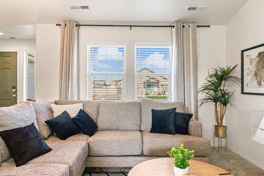 Building Photo - 3804 Bobwhite St