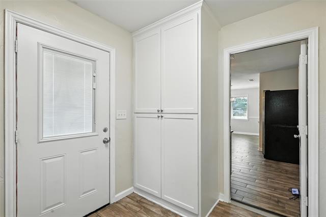 Building Photo - 205 Davis Rd