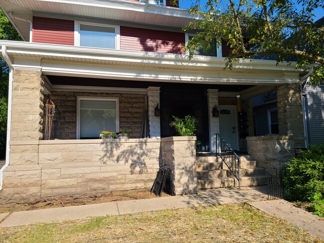 ALL UTILITIES & WIFI INCLUDED - 405 S MacArthur Blvd