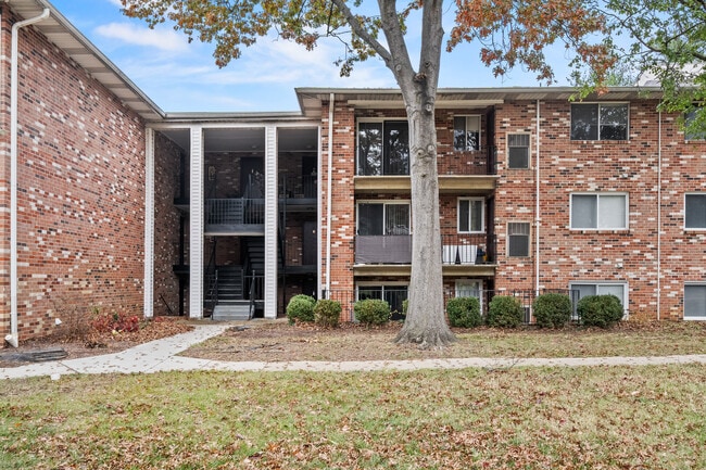 Building Photo - 203 Victor Pkwy