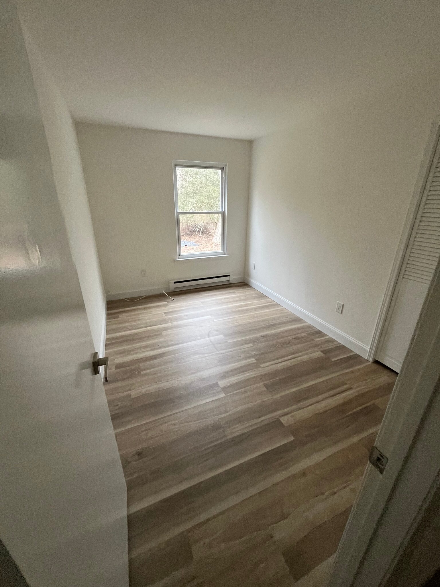 1st bedroom - 29 Cedar St