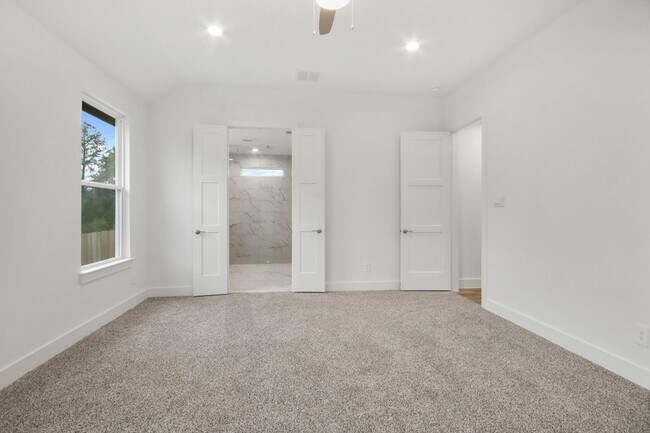 Building Photo - 363 Springfield Terrace Dr