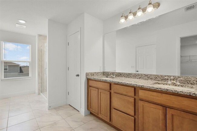 Building Photo - 7818 Syracuse Dr