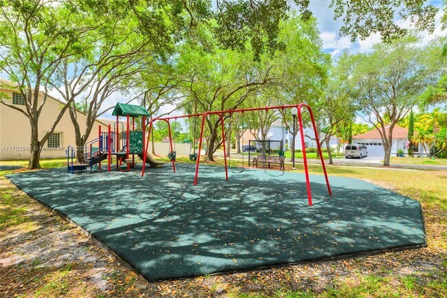 Building Photo - 4470 SW 153rd Ave