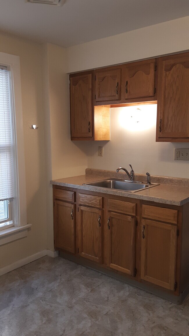 Building Photo - 1257 Jackson St