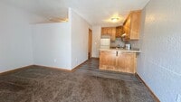 Building Photo - 1405 Neil Ln