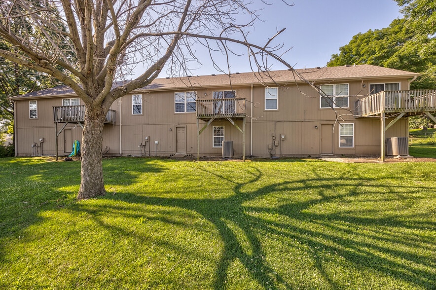 back of home - 11220 W 61st St