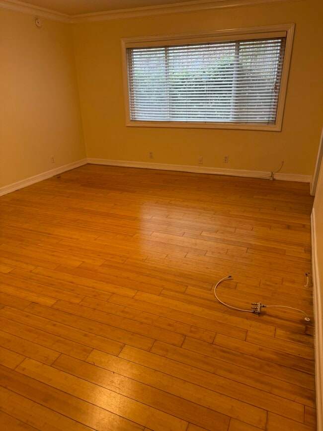 Building Photo - 11370 W Sunset Blvd