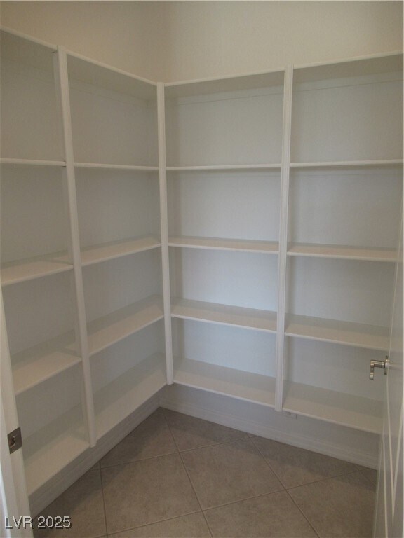 Building Photo - 2091 Clearwater Lake Dr
