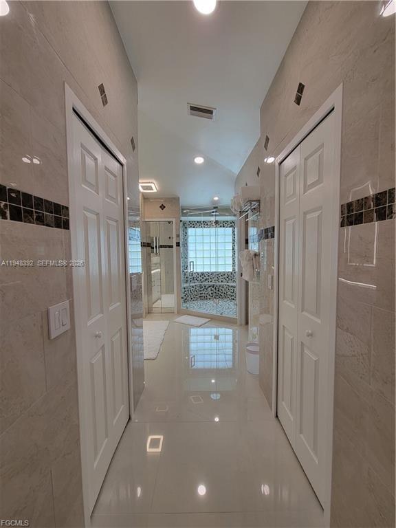 Building Photo - 237 SW 47th St