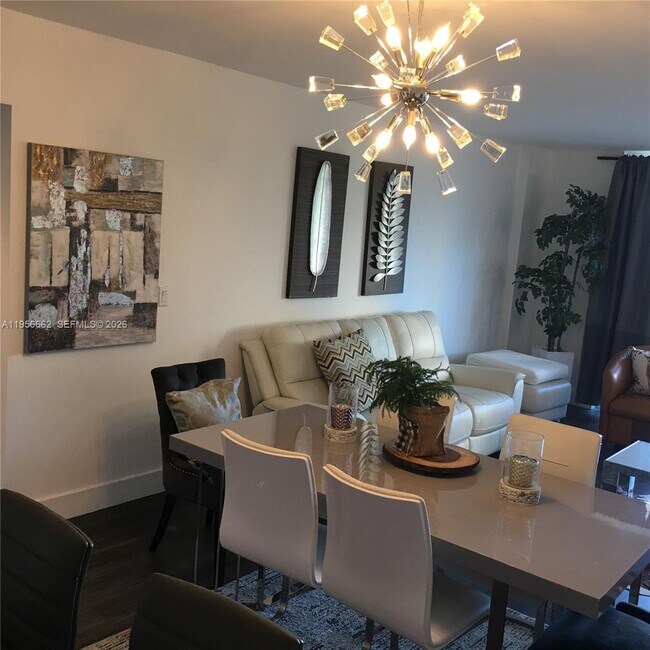 Building Photo - 11111 Biscayne Blvd