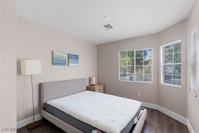 Building Photo - 3185 Castle Canyon Ave